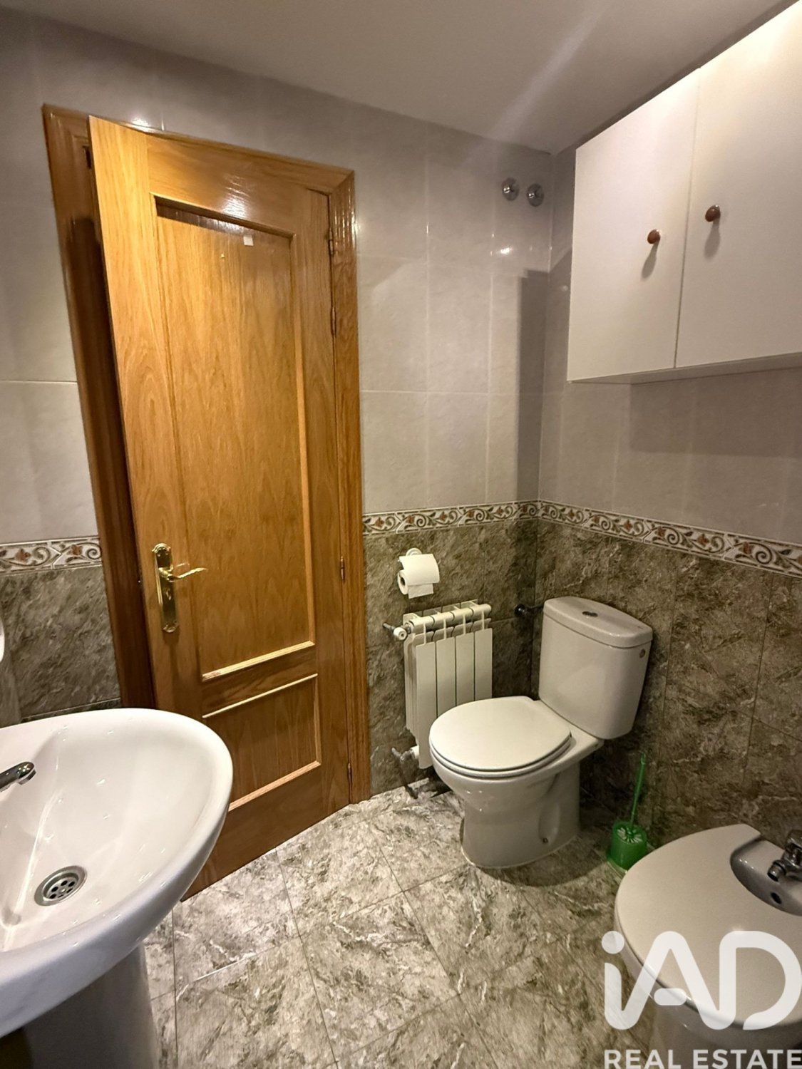 Casa a Leon, Spagna 10 camere da letto, 256 mq. N° 173260