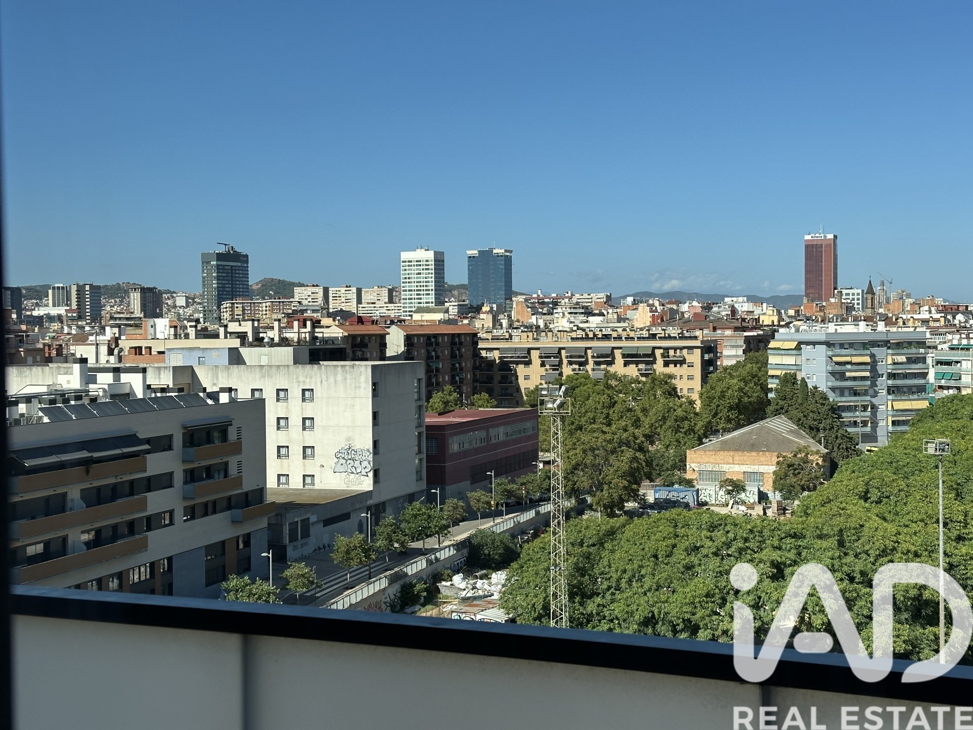 Apartment in Barcelona, Spain 3 bedrooms, 120 sq.m. No. 173258