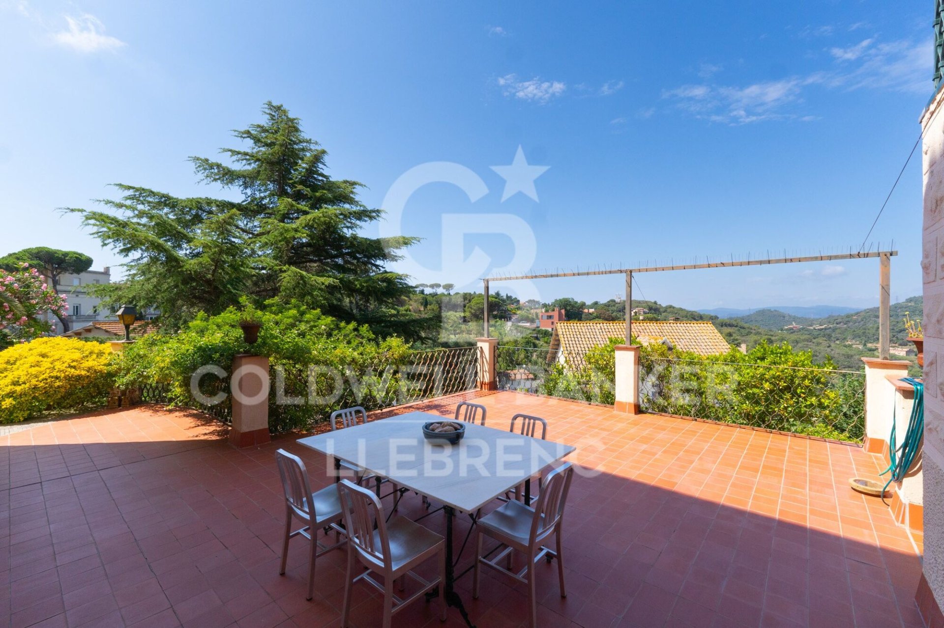 Kolmio Barcelona, Espanja 5 makuuhuonetta, 322 m2 No. 160108