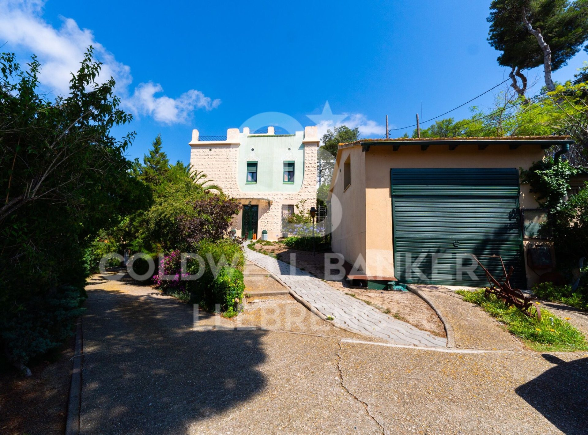 Kolmio Barcelona, Espanja 5 makuuhuonetta, 322 m2 No. 160108