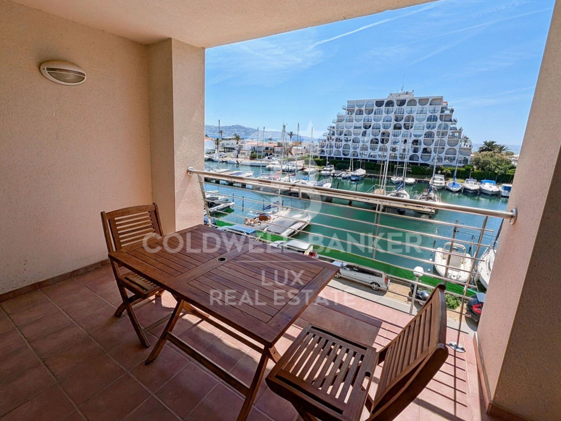 Commercial property à Empuriabrava, Girona, Espagne 438 m2 No. 160107