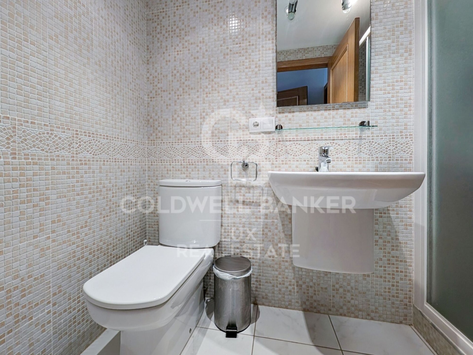Commercial property à Empuriabrava, Girona, Espagne 438 m2 No. 160107