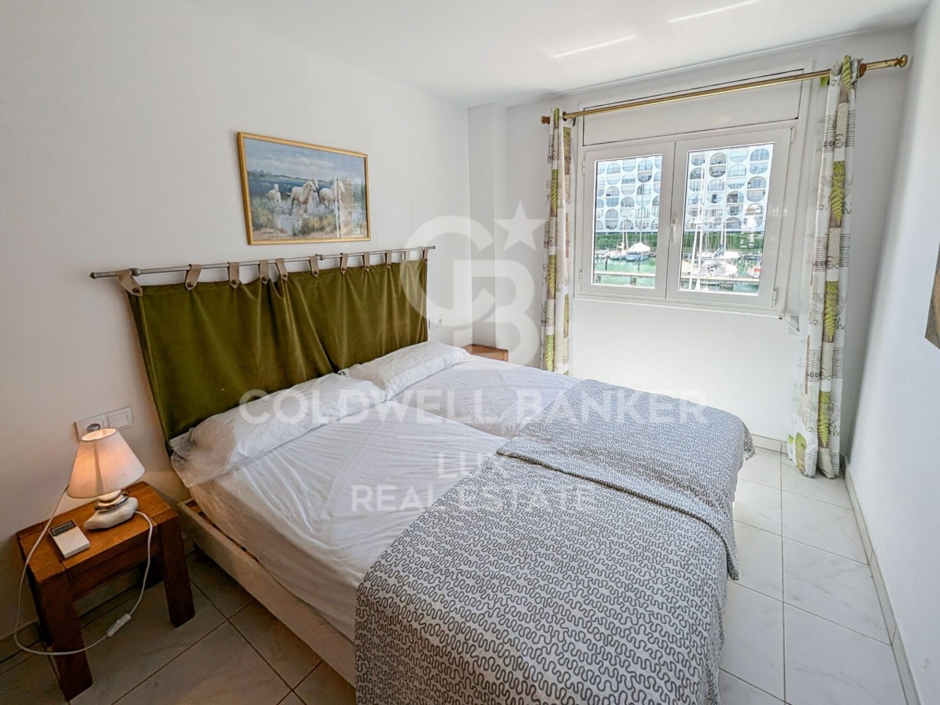Commercial property à Empuriabrava, Girona, Espagne 438 m2 No. 160107