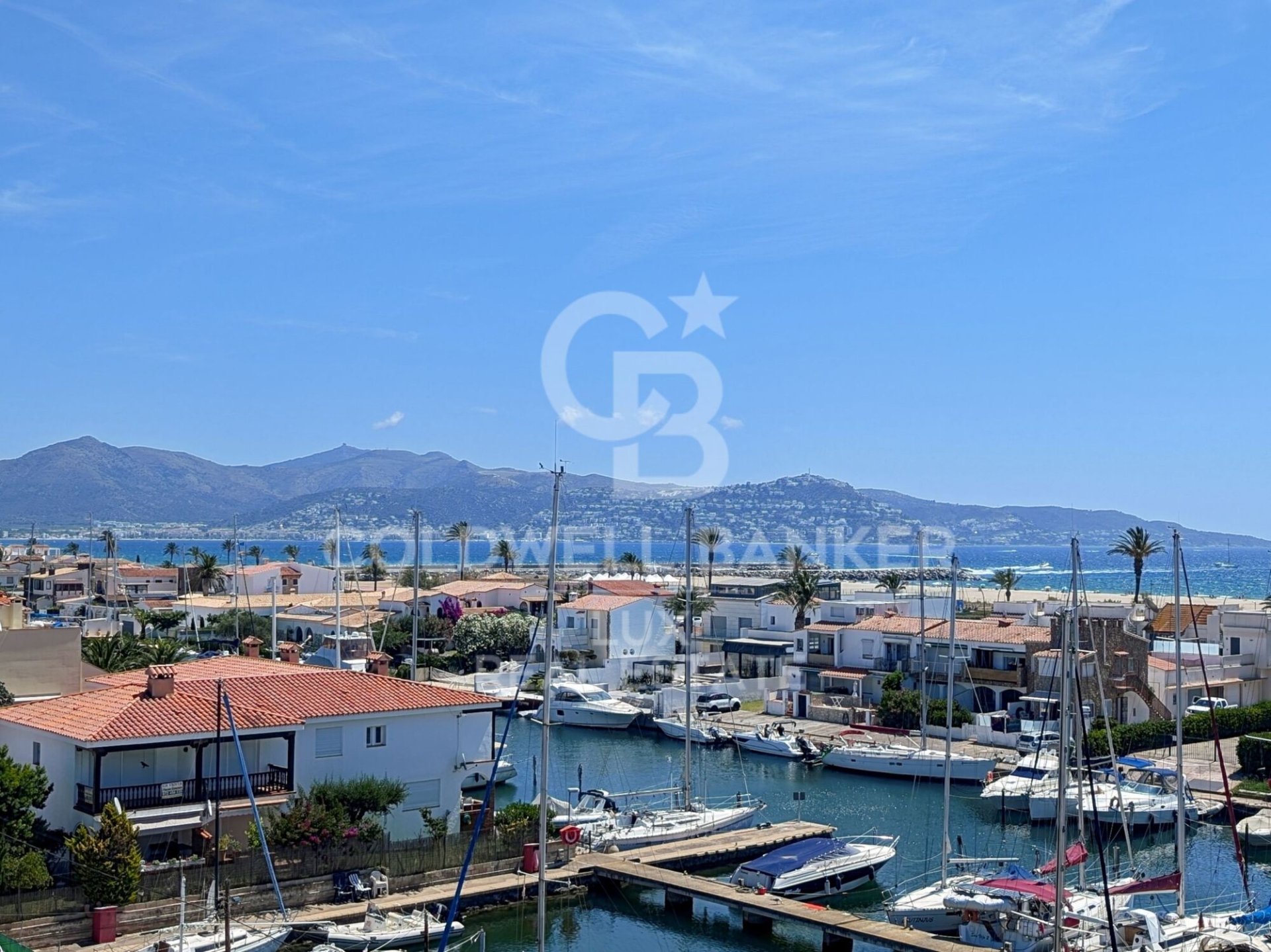 Commercial property à Empuriabrava, Girona, Espagne 438 m2 No. 160107