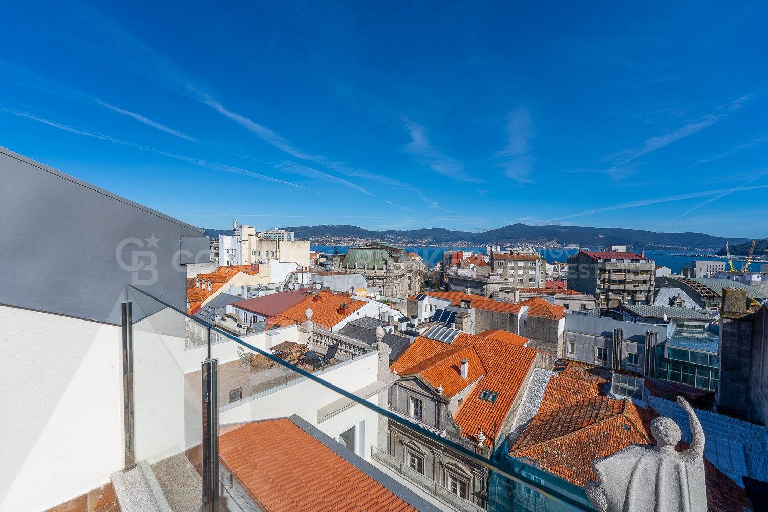 Ático en Vigo, Pontevedra, España 4 dormitorios, 225 m2 No. 160127