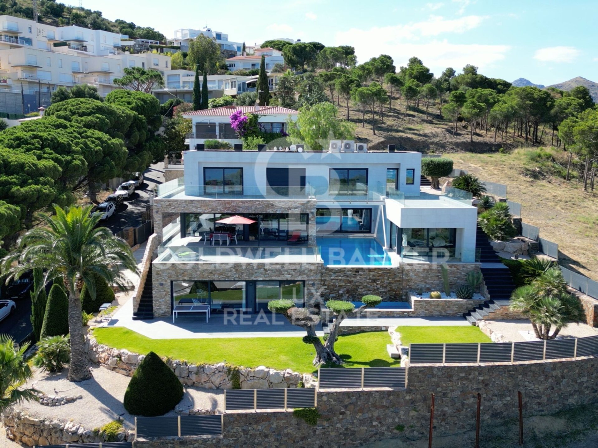 Villa en Llanca, Gerona, España 4 dormitorios, 723 m2 No. 160126