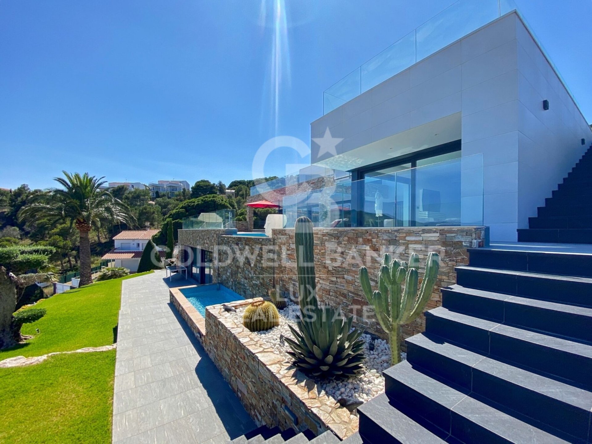 Villa en Llanca, Gerona, España 4 dormitorios, 723 m2 No. 160126