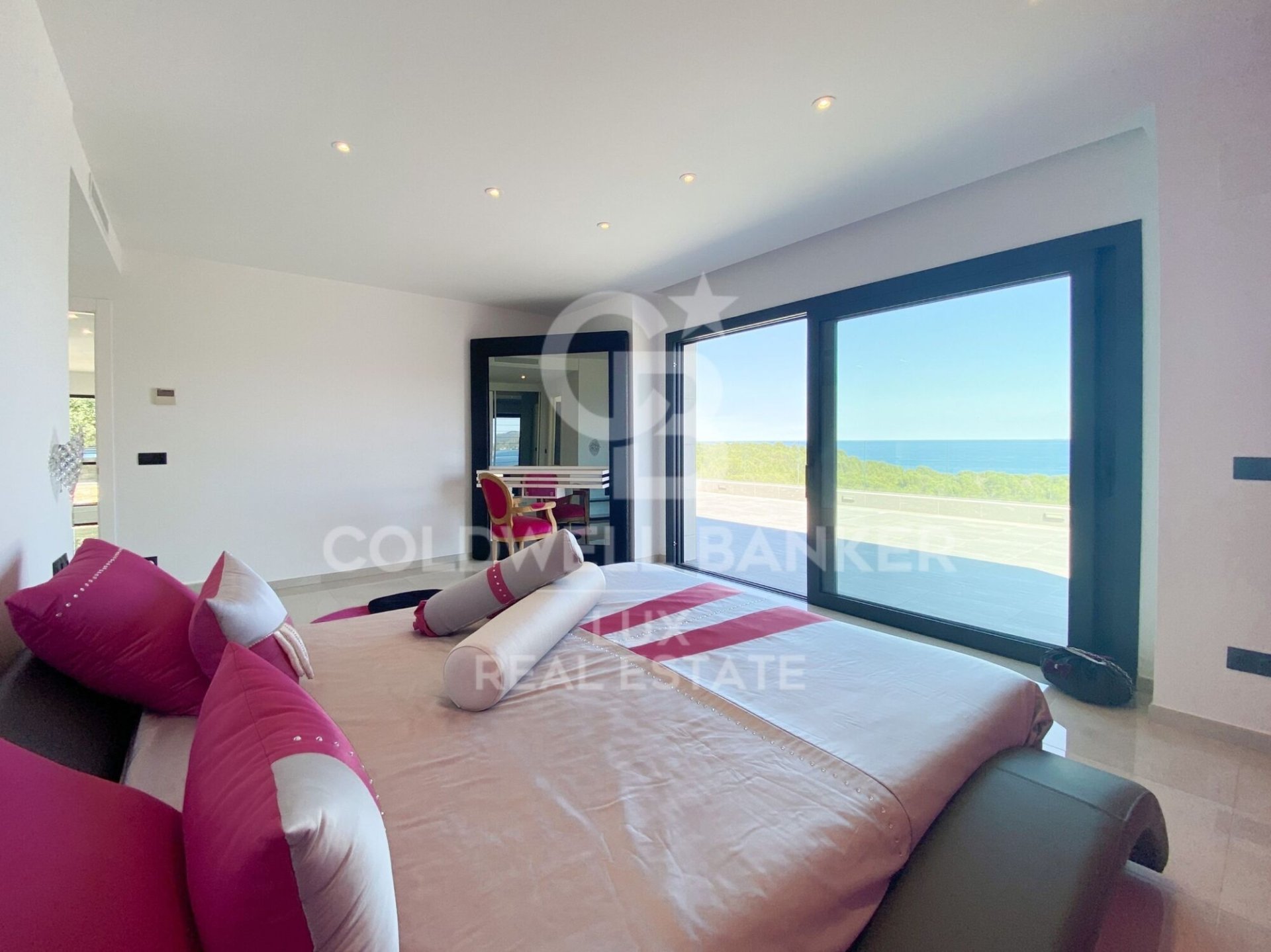 Villa en Llanca, Gerona, España 4 dormitorios, 723 m2 No. 160126