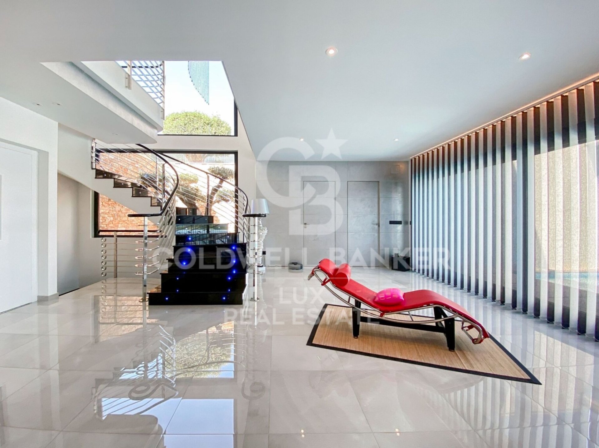 Villa en Llanca, Gerona, España 4 dormitorios, 723 m2 No. 160126