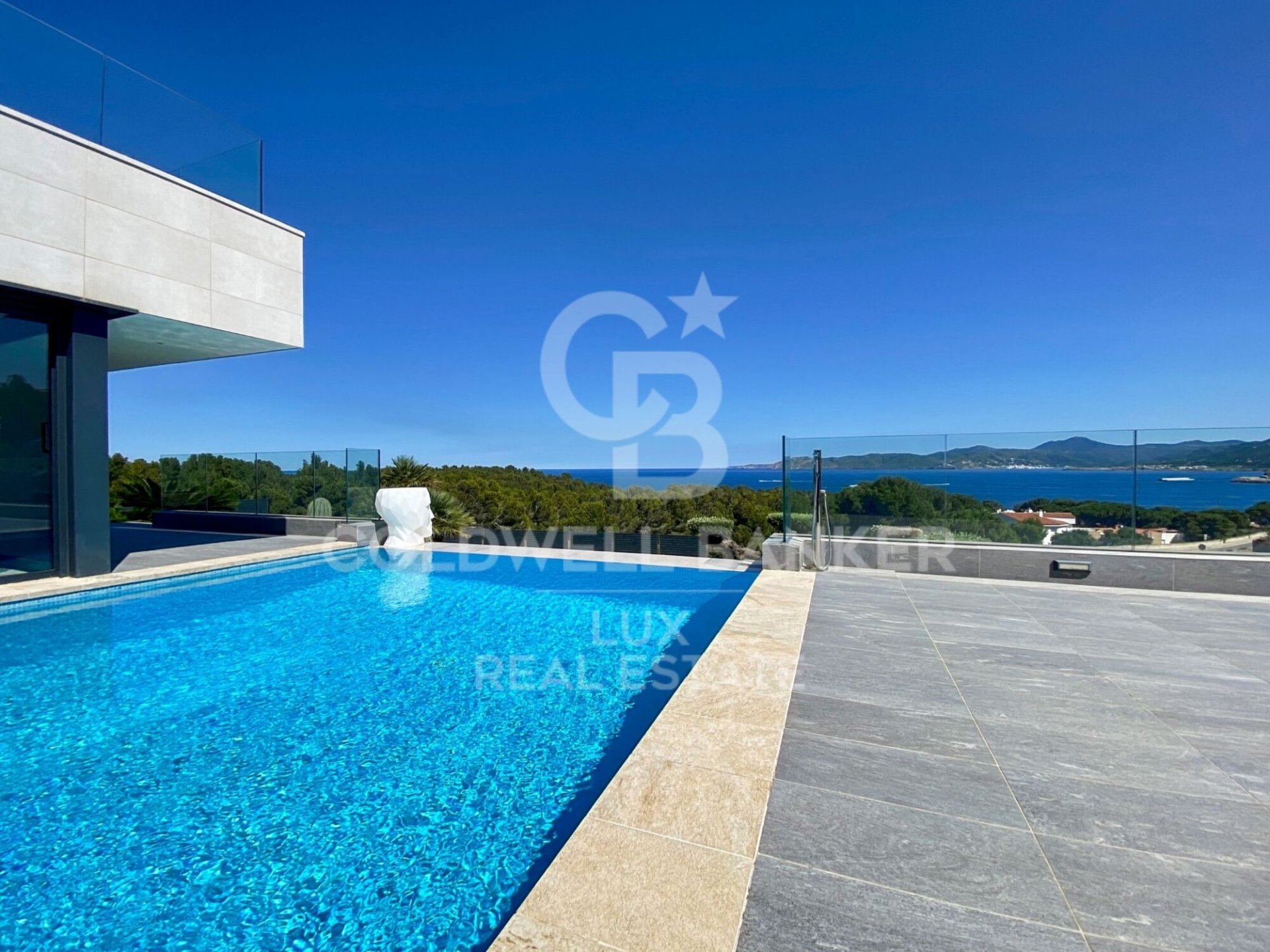 Villa en Llanca, Gerona, España 4 dormitorios, 723 m2 No. 160126