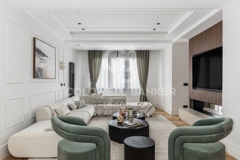 Apartament w Madrid, Hiszpania 4 sypialnie, 431 mkw. nr 160109