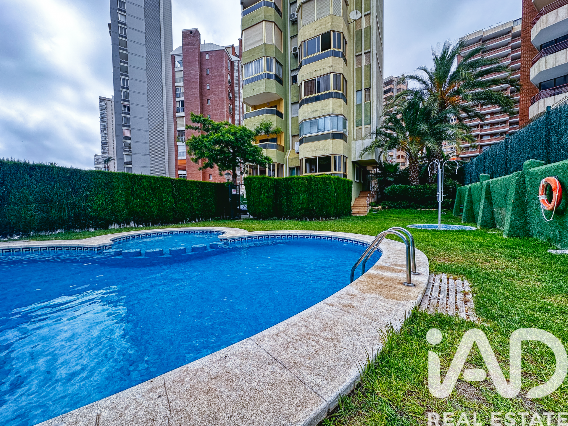 Apartamento en Benidorm, Alicante, España 2 dormitorios, 53 m2 No. 172067
