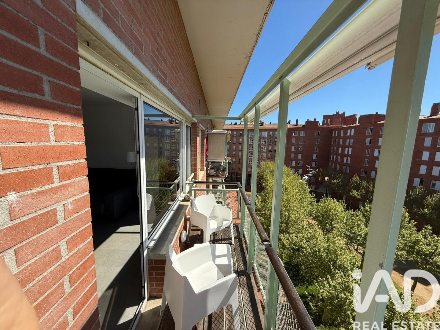 Apartment in Barcelona, Spain 1 bedroom, 76 sq.m. No. 196526