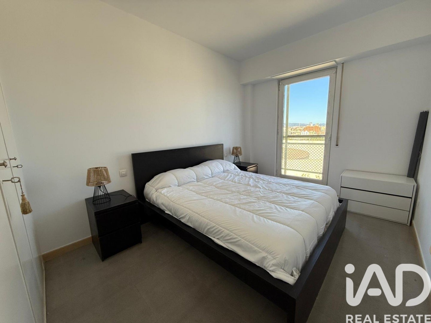 Apartment in Barcelona, Spain 1 bedroom, 76 sq.m. No. 196526