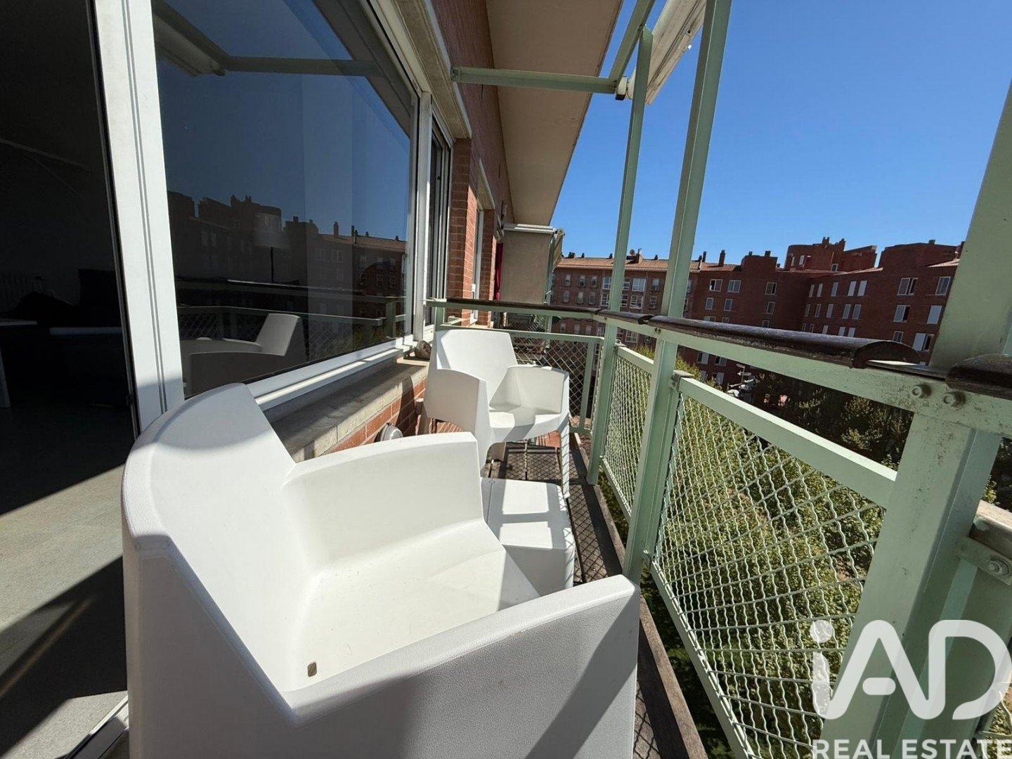 Apartment in Barcelona, Spain 1 bedroom, 76 sq.m. No. 196526