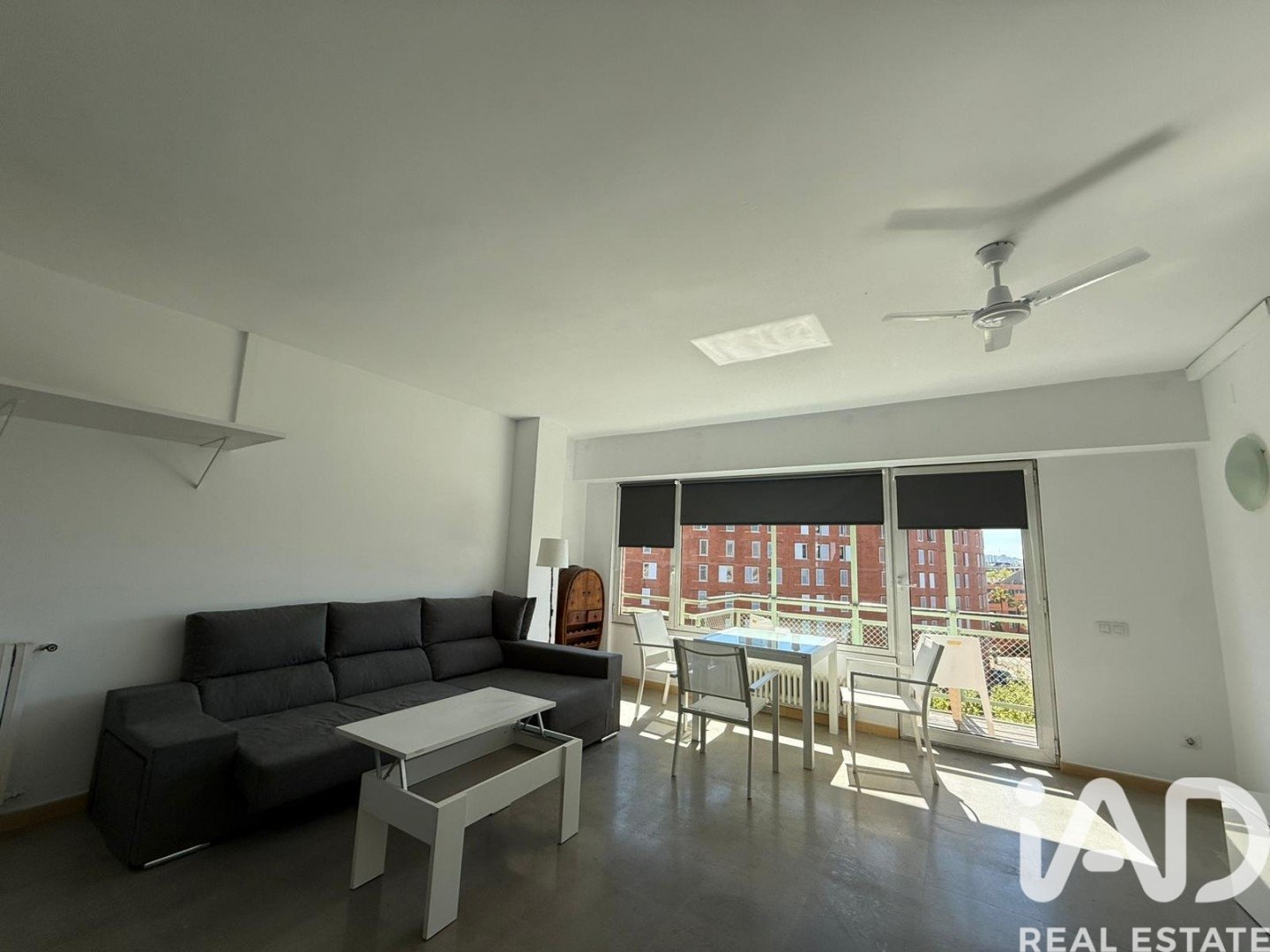 Apartment in Barcelona, Spain 1 bedroom, 76 sq.m. No. 196526