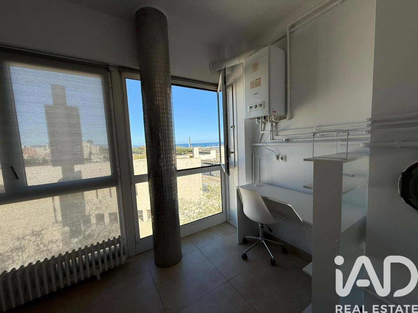 Apartment in Barcelona, Spain 1 bedroom, 76 sq.m. No. 196526
