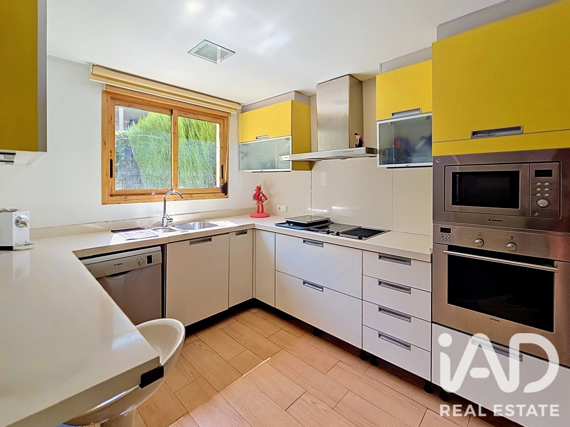 Villetta a schiera a Chiva, Valencia, Spagna 2 camere da letto, 251.34 mq. N° 196530