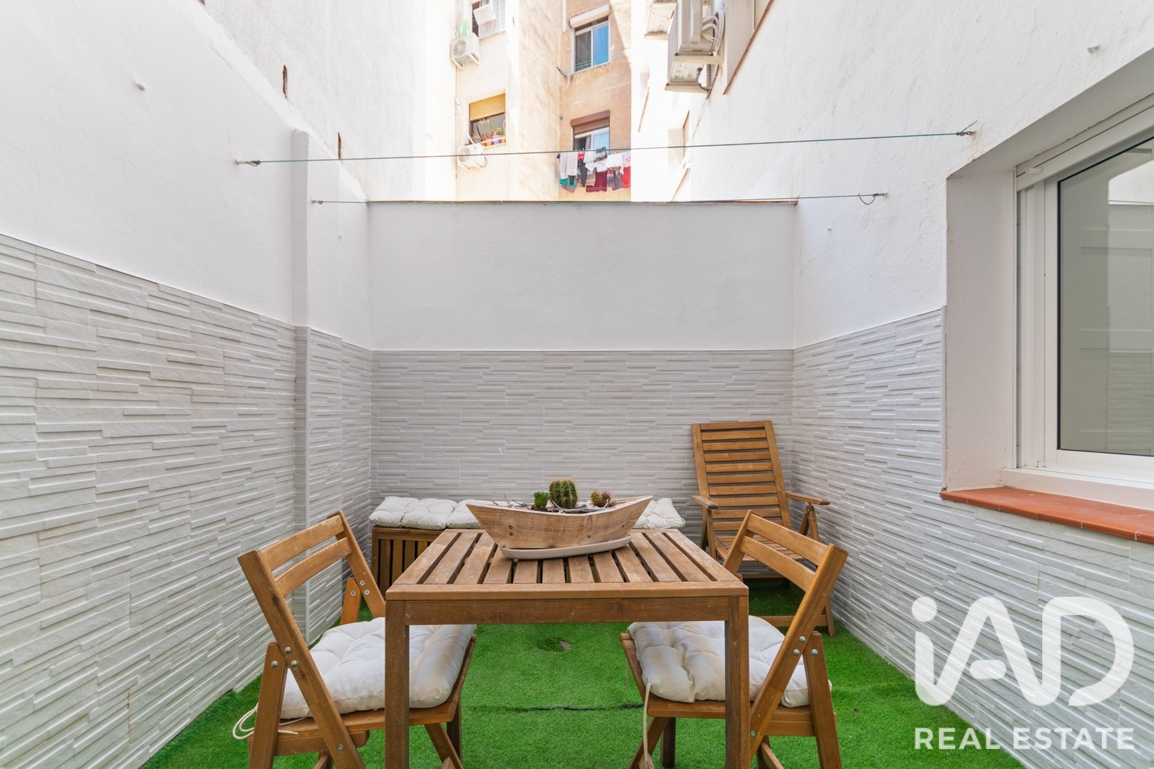 Dzīvoklis Barcelona, Spānijā 3 istabas, 55 m2 Nr. 187533