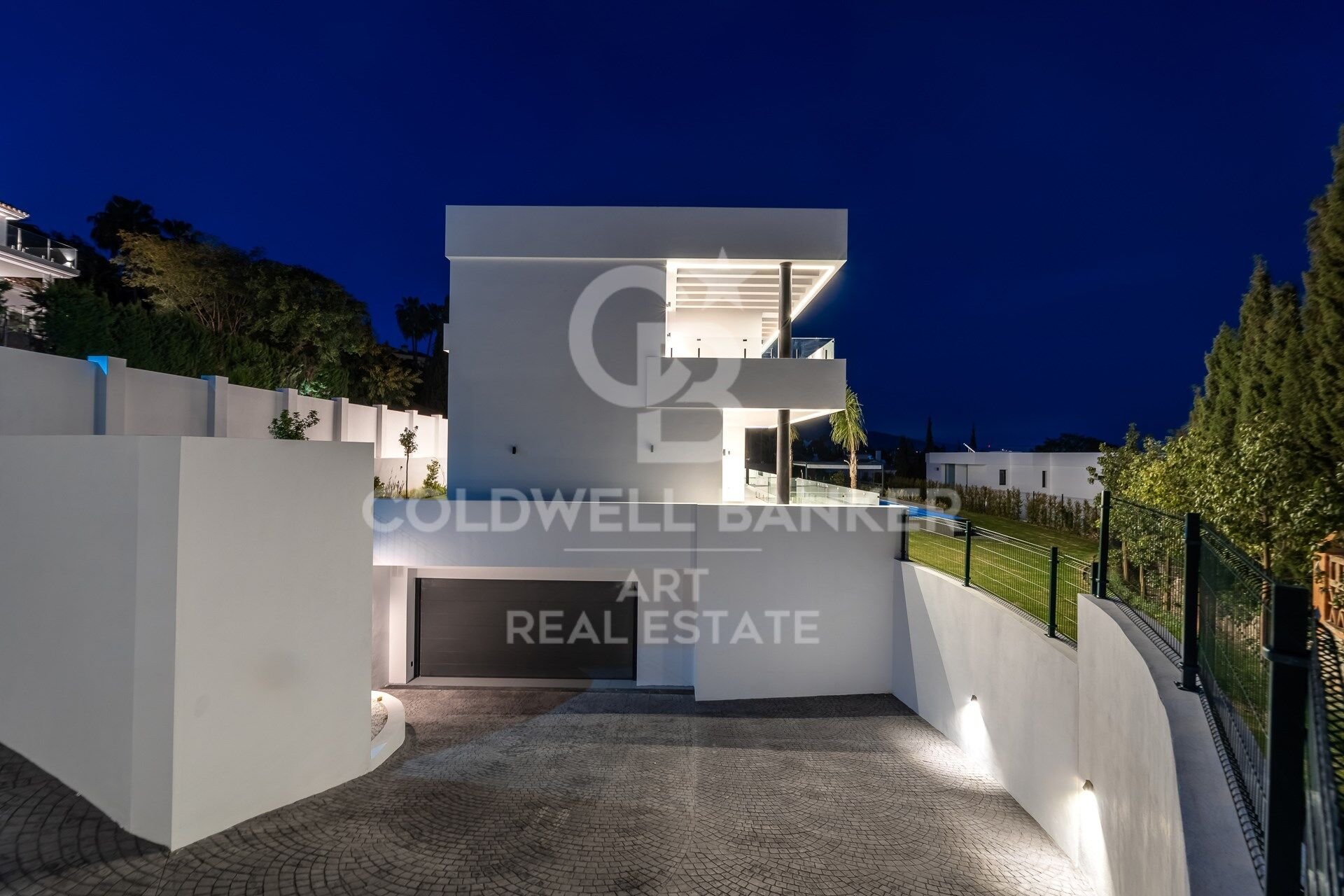 Villa in Estepona, Malaga, Spain 6 bedrooms, 1038 sq.m. No. 179022