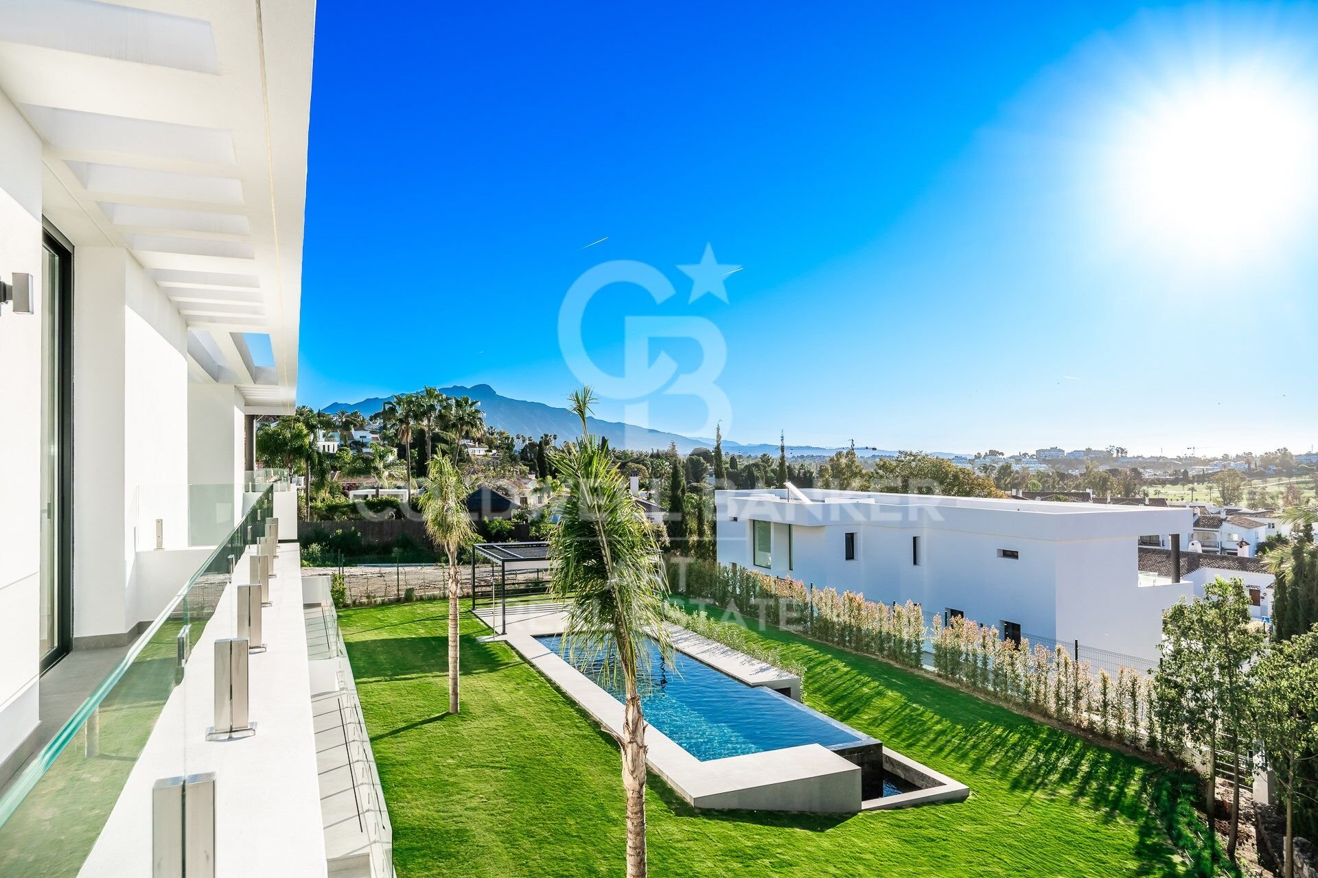 Villa in Estepona, Malaga, Spain 6 bedrooms, 1038 sq.m. No. 179022