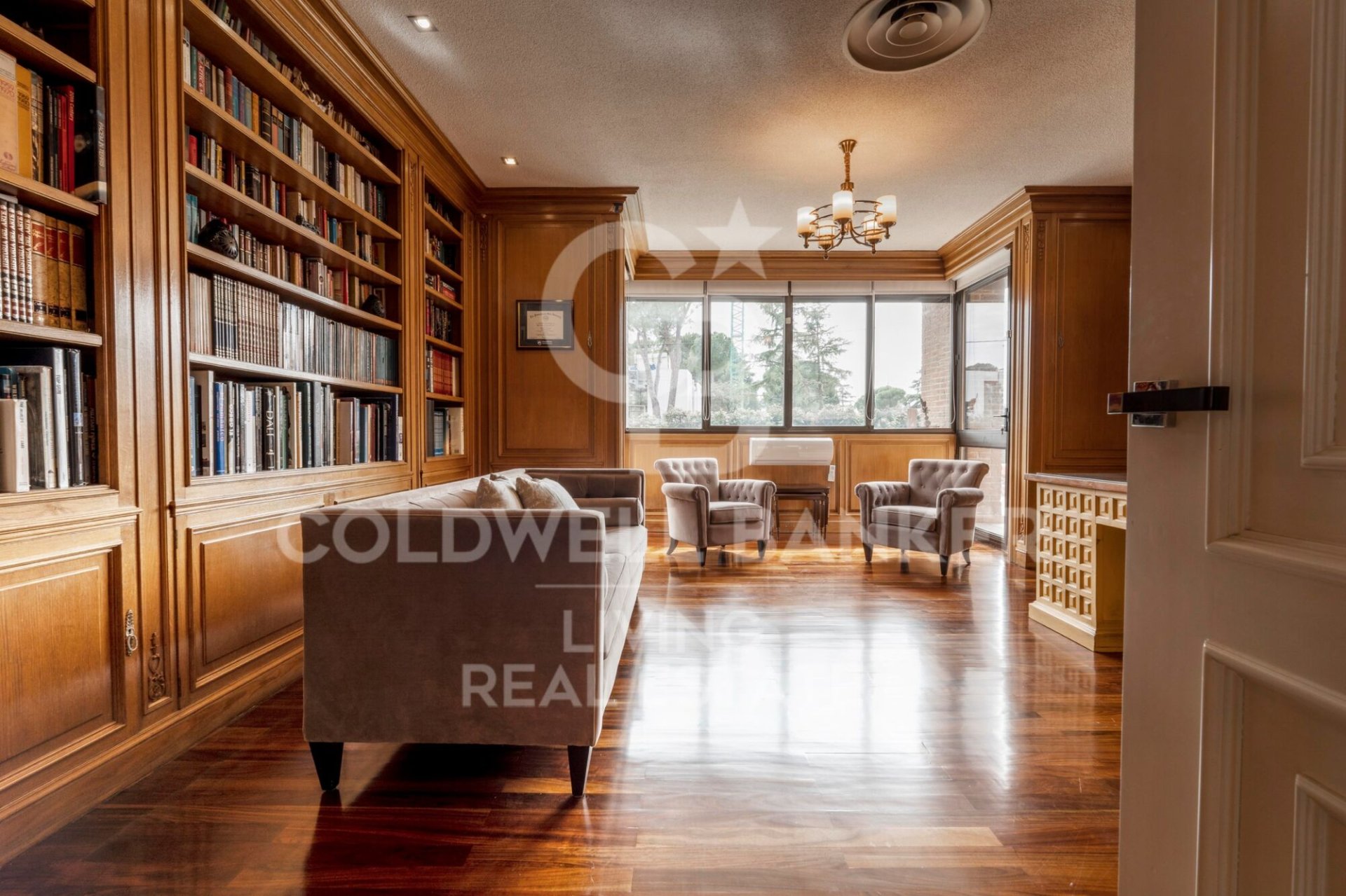 House in Madrid, Spanien 9 Schlafzimmer, 885 m2 Nr. 179020