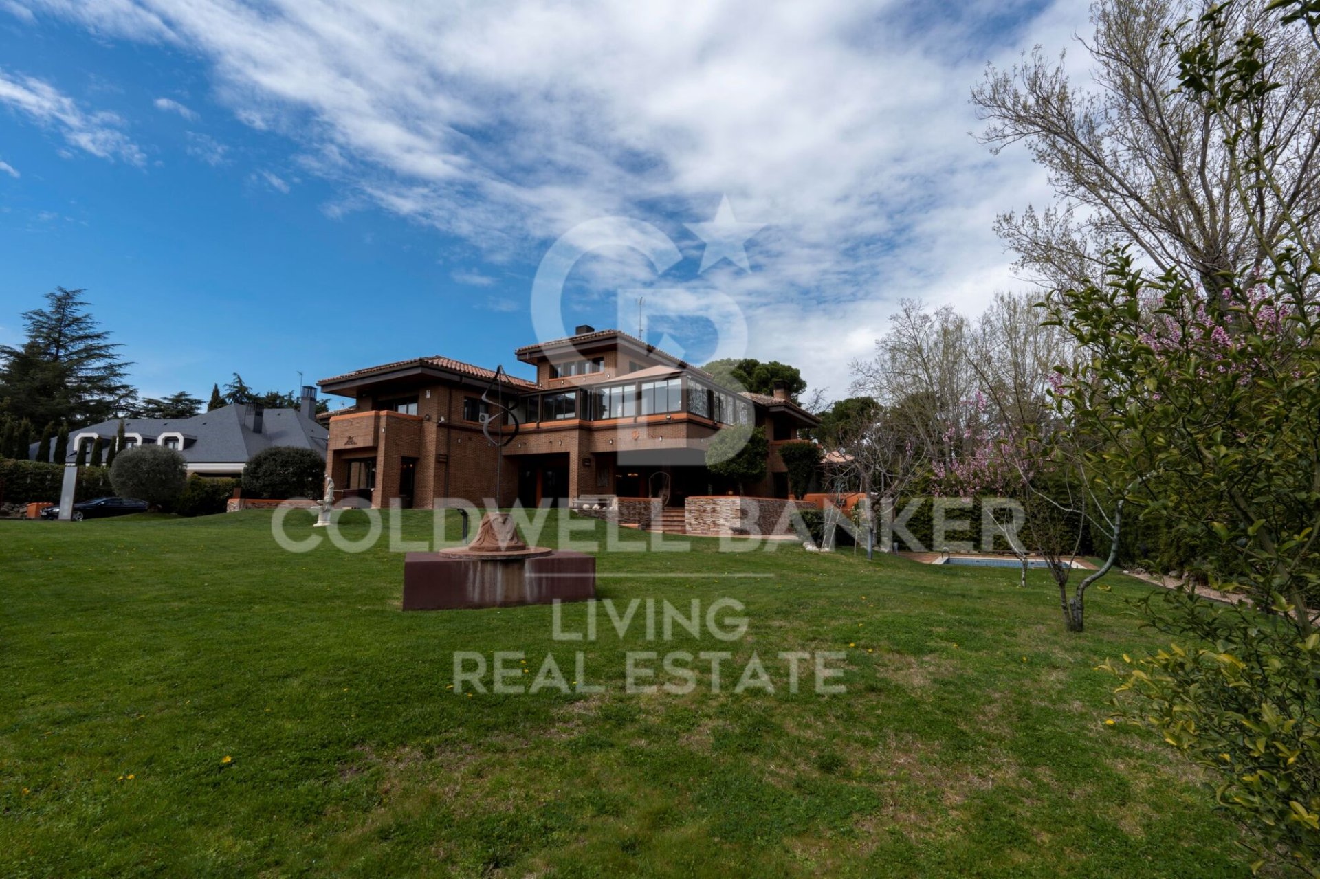 House in Madrid, Spanien 9 Schlafzimmer, 885 m2 Nr. 179020