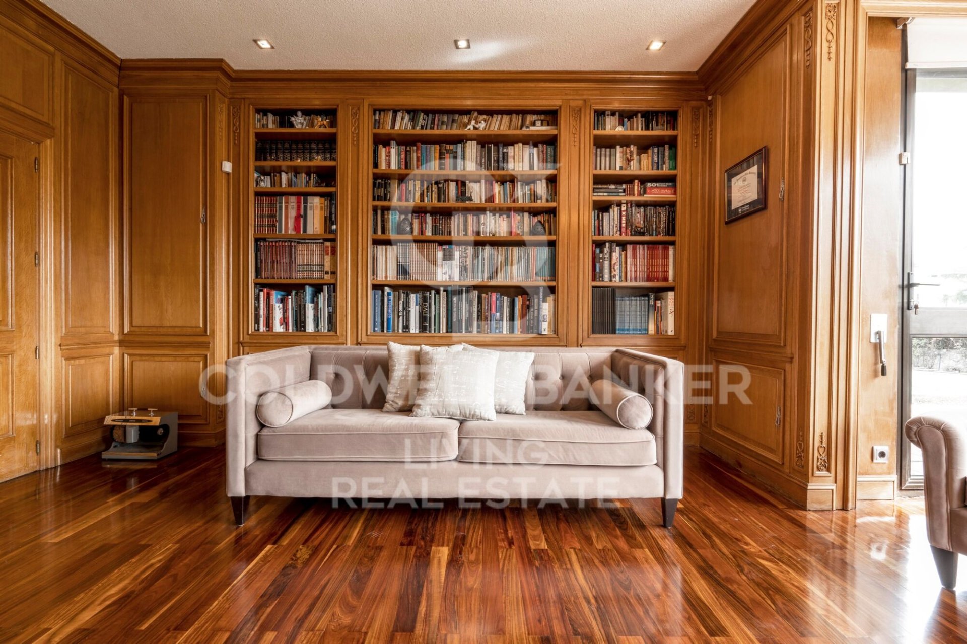 House in Madrid, Spanien 9 Schlafzimmer, 885 m2 Nr. 179020