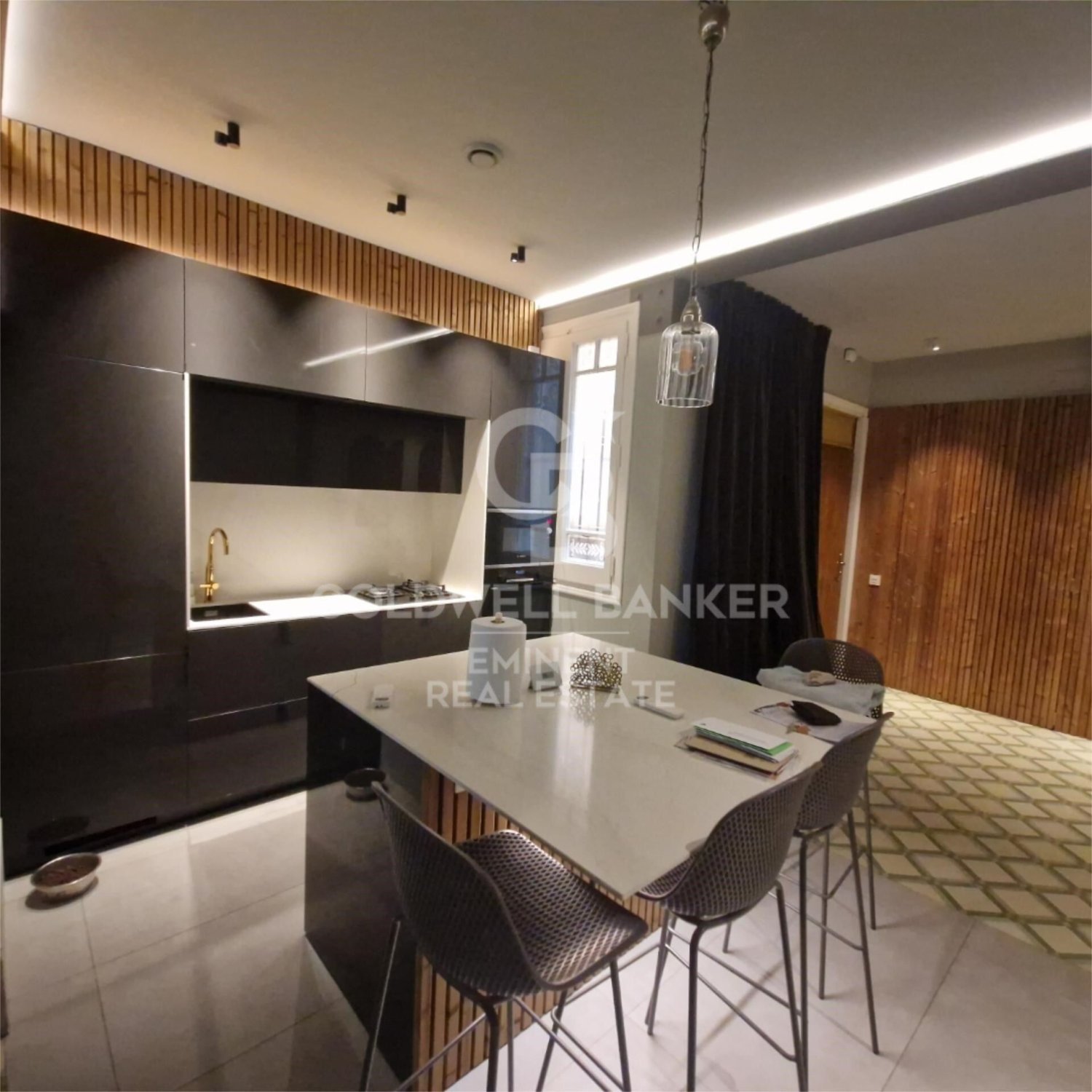 Apartment à Barcelona, Espagne 3 chambres, 135 m2 No. 179024