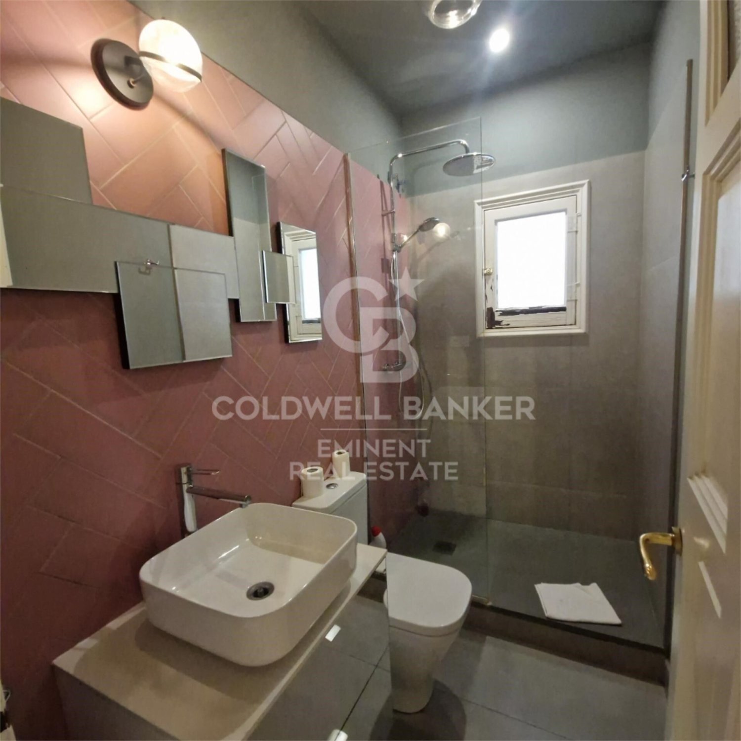 Apartment à Barcelona, Espagne 3 chambres, 135 m2 No. 179024