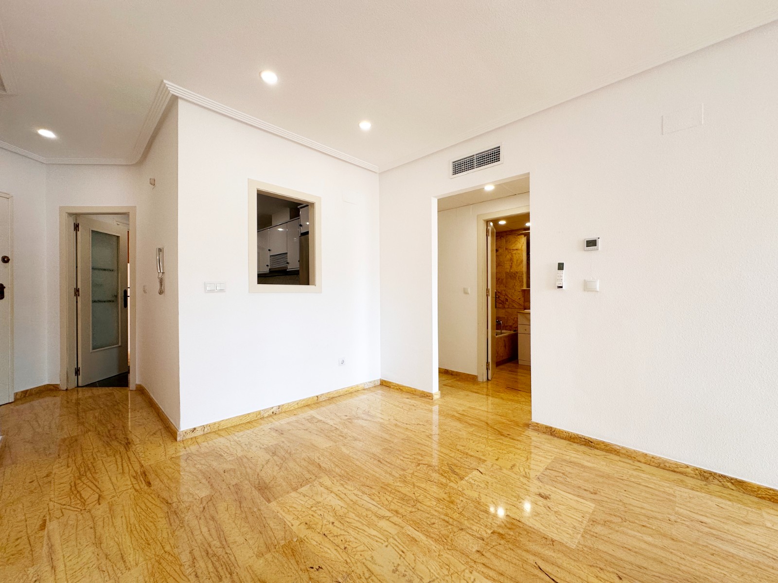 Dzīvoklis Alicante, Spānijā 2 istabas, 69 m2 Nr. 191060