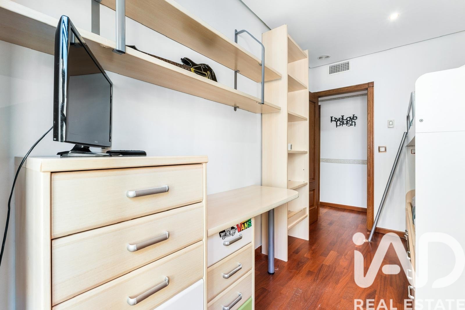 Apartment in Torrevieja, Alicante, Spain 3 bedrooms, 125 sq.m. No. 152443