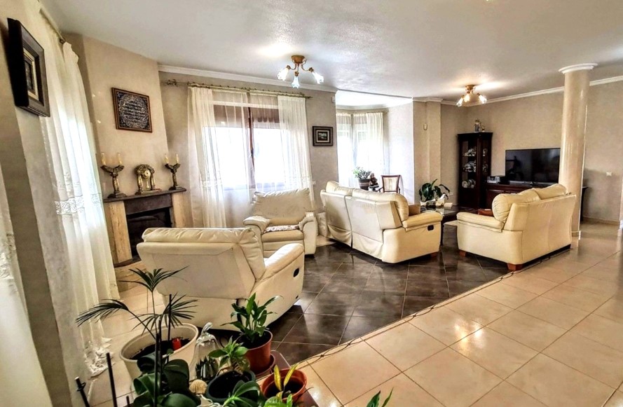 Villa en Ciudad Quesada, Alicante, España 5 dormitorios, 364 m2 No. 144828