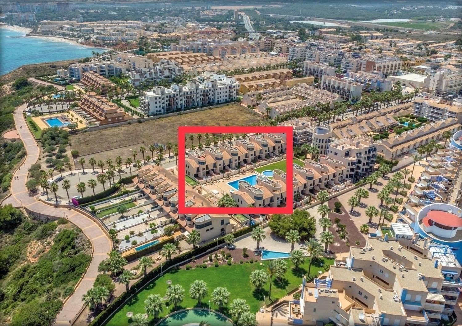 Duplex in Cabo Roig, Alicante, Spain 3 bedrooms, 139 sq.m. No. 180995