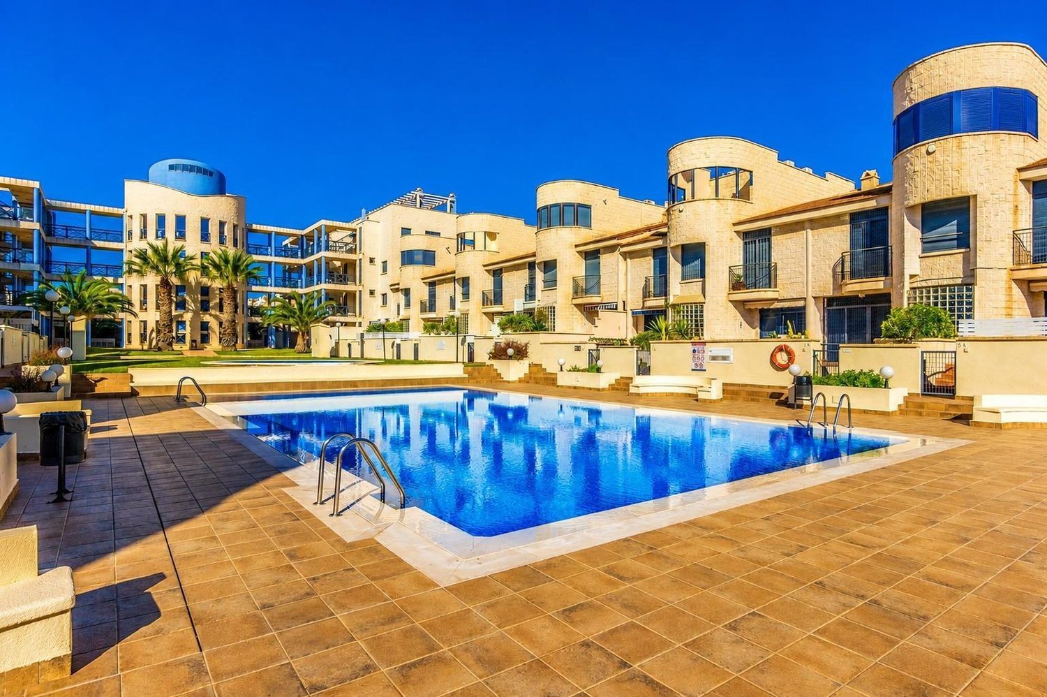 Duplex in Cabo Roig, Alicante, Spain 3 bedrooms, 139 sq.m. No. 180995