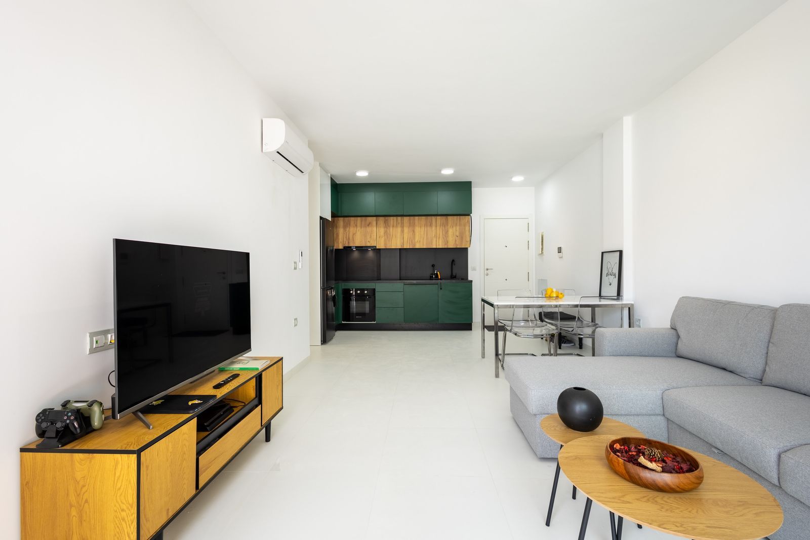 Apartamento en San Miguel de Salinas, Alicante, España 75 m2 No. 182516