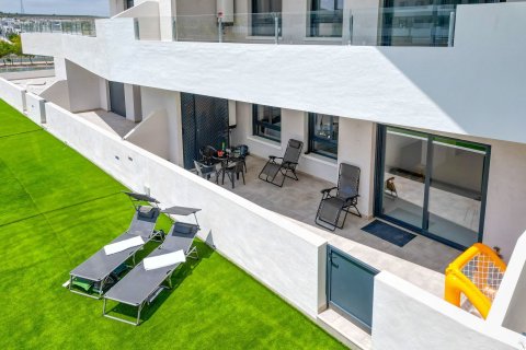 Apartment in San Miguel de Salinas, Alicante, Spain 75 sq.m. No. 182516