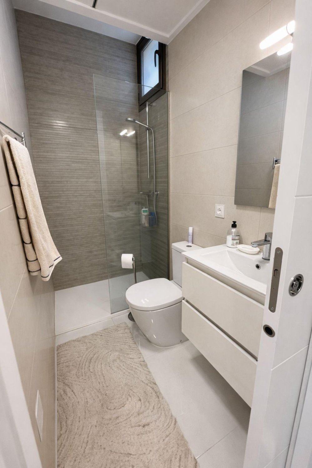 Villa a Alicante, Spagna 4 camere da letto, 158 mq. N° 183131