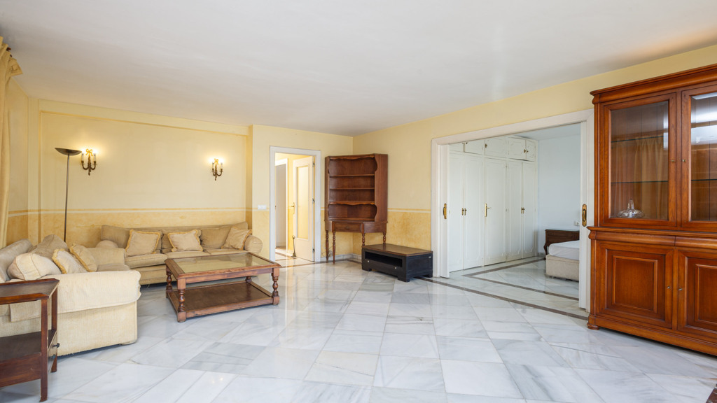 Apartment à Marbella, Malaga, Espagne 4 chambres, 144 m2 No. 108128