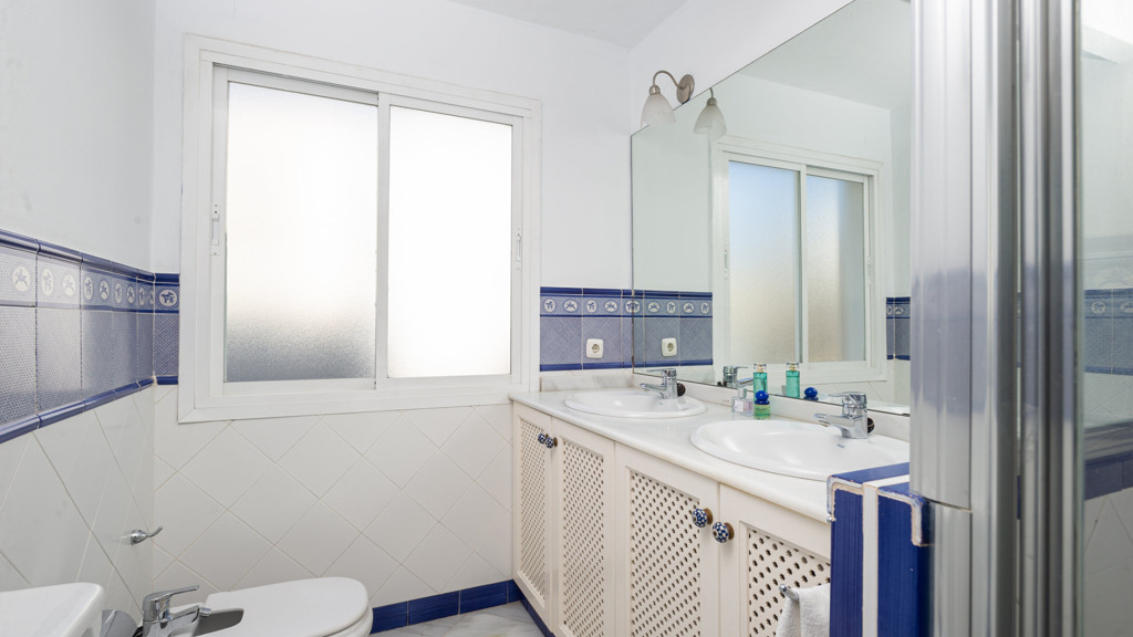 Apartment à Marbella, Malaga, Espagne 4 chambres, 144 m2 No. 108128