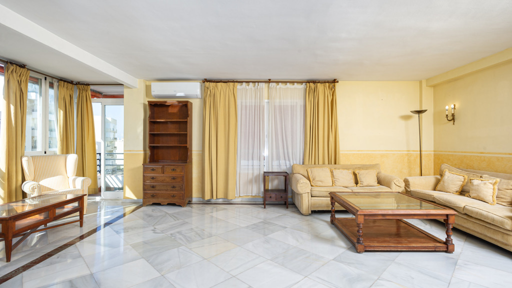 Apartment à Marbella, Malaga, Espagne 4 chambres, 144 m2 No. 108128