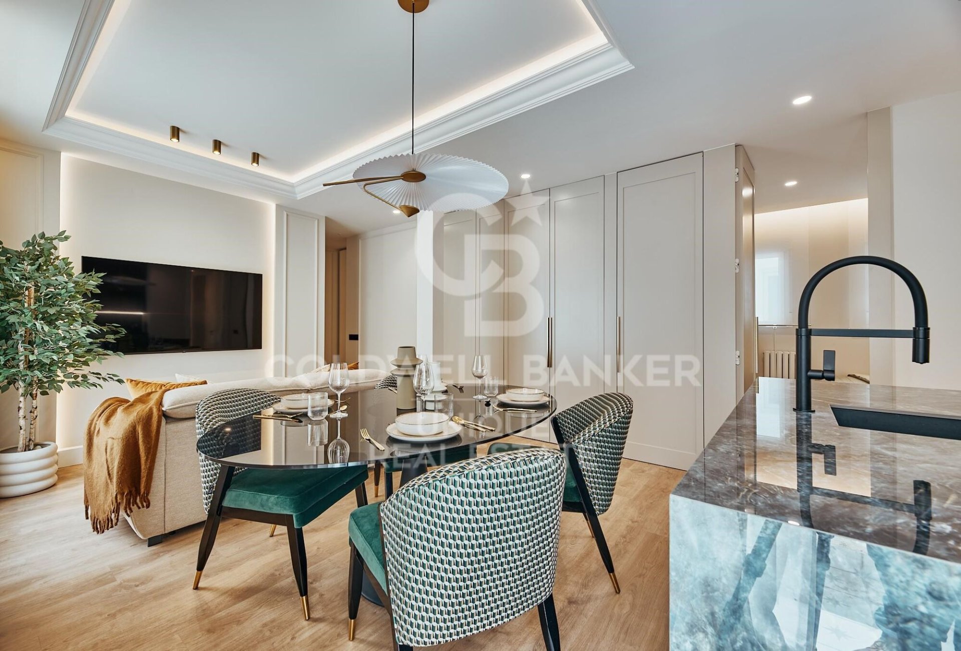 Apartment à Madrid, Espagne 3 chambres, 109 m2 No. 178661