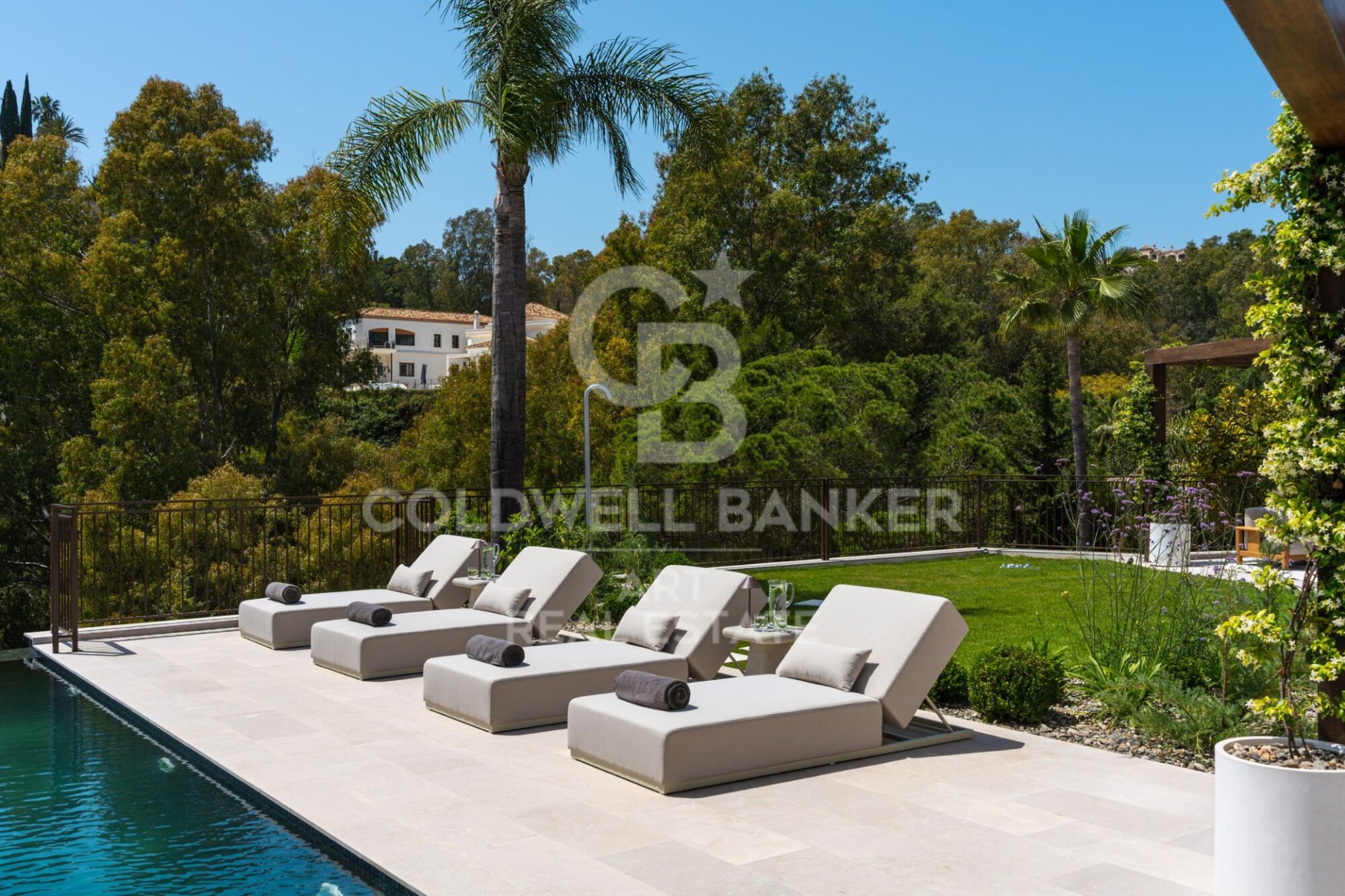 Villa a Benahavis, Malaga, Spagna 6 camere da letto, 644 mq. N° 178660