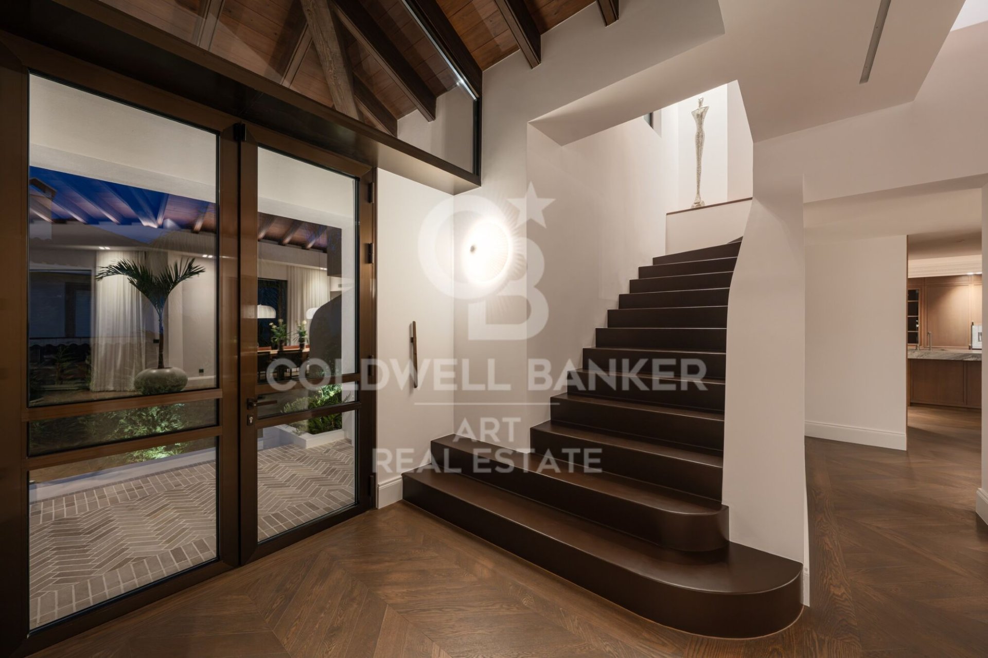 Villa a Benahavis, Malaga, Spagna 6 camere da letto, 644 mq. N° 178660