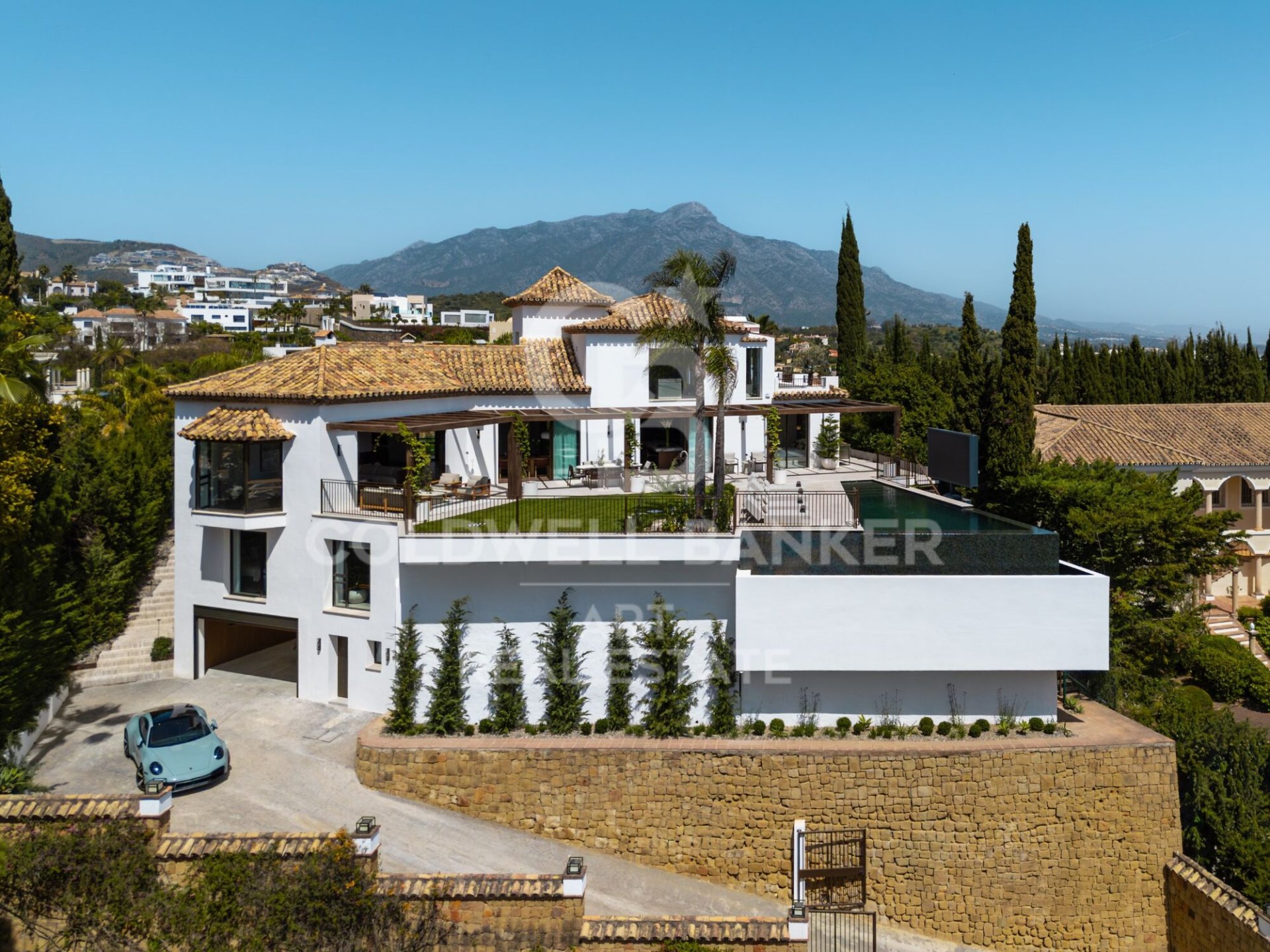 Villa a Benahavis, Malaga, Spagna 6 camere da letto, 644 mq. N° 178660