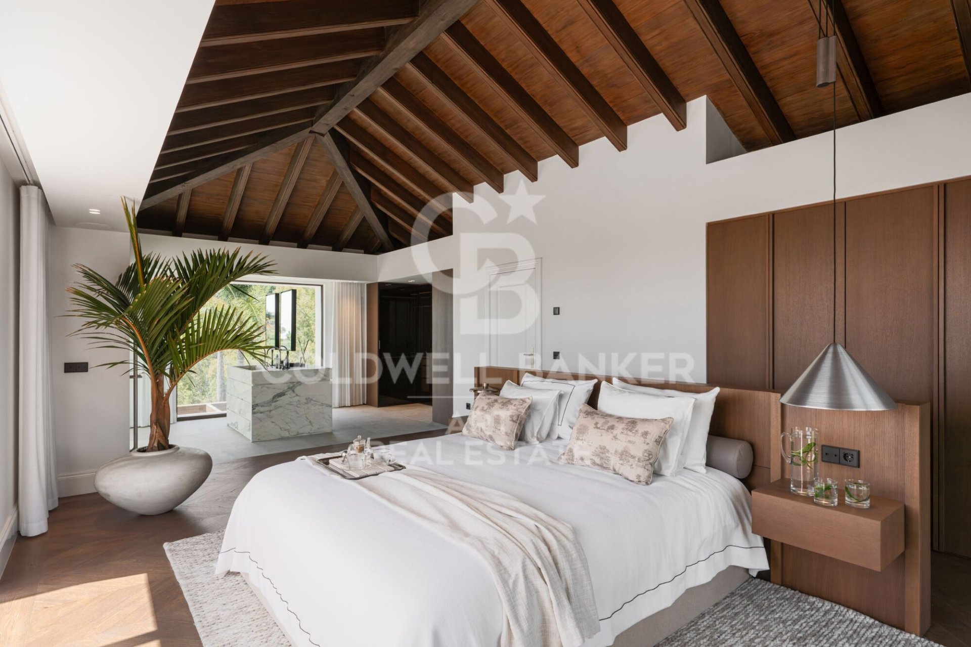Villa a Benahavis, Malaga, Spagna 6 camere da letto, 644 mq. N° 178660