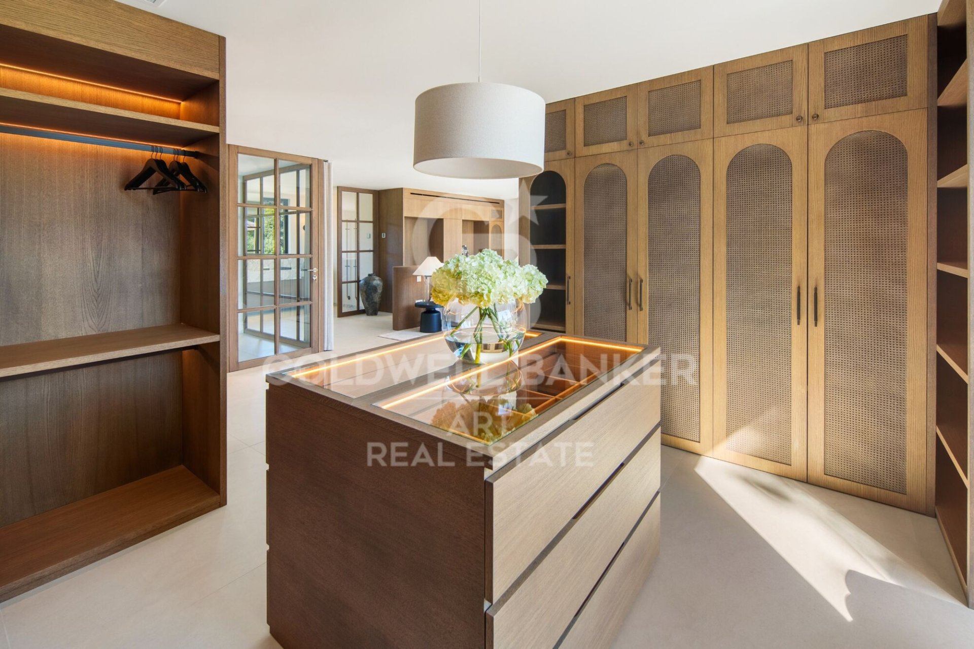 Villa in Marbella, Malaga, Spain 4 bedrooms, 480 sq.m. No. 178659