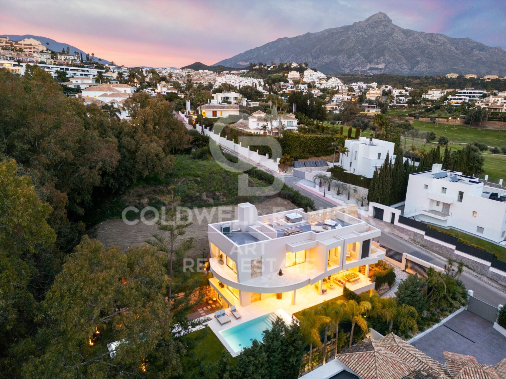 Villa in Marbella, Malaga, Spanien 5 Schlafzimmer, 653 m2 Nr. 178655