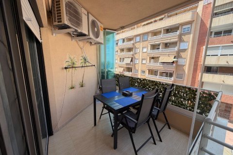 Apartment in Torrevieja, Alicante, Spain 3 bedrooms, 110 sq.m. No. 191996