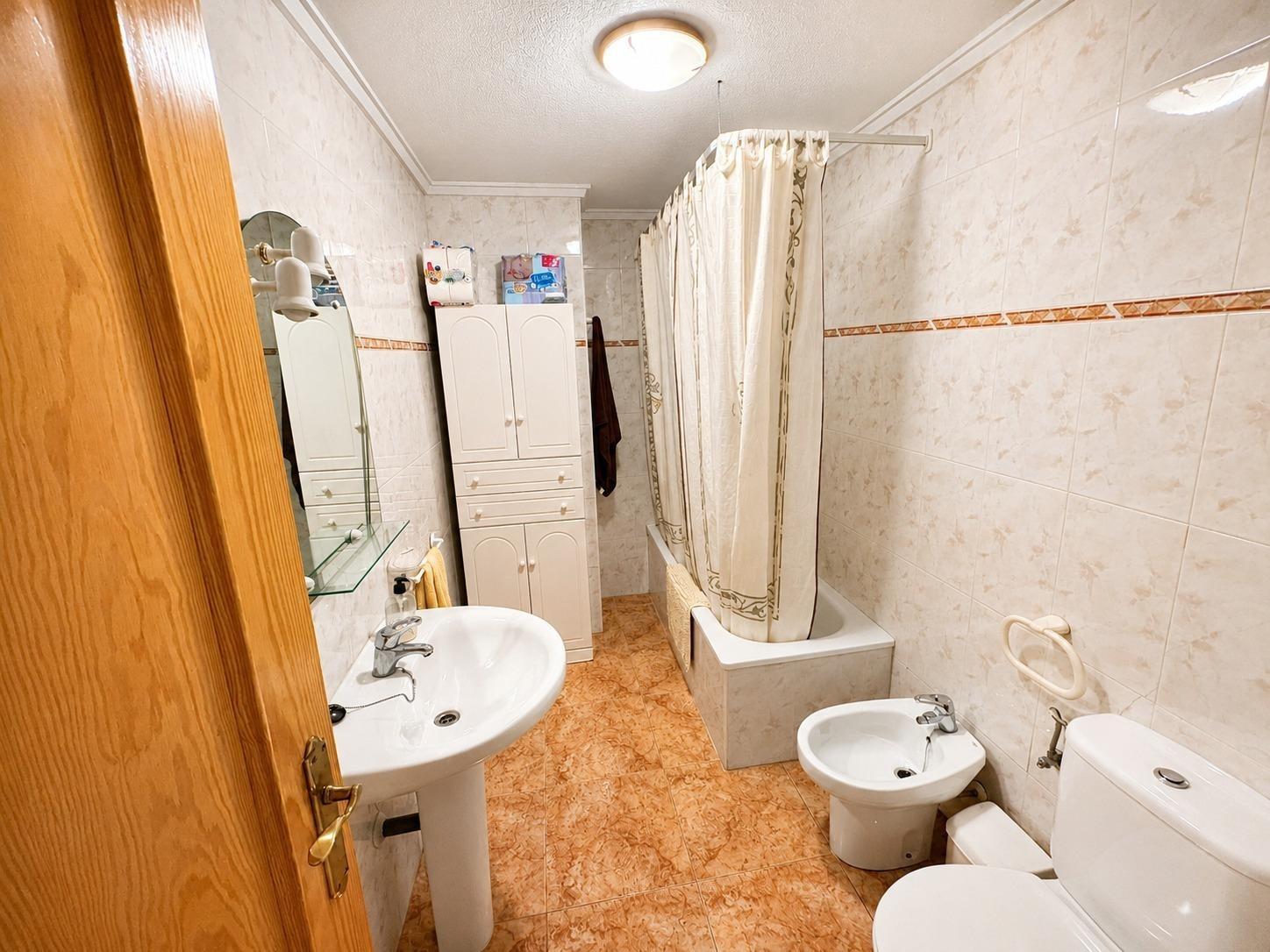 Dzīvoklis Torrevieja, Alicante, Spānijā 3 istabas, 130 m2 Nr. 191999